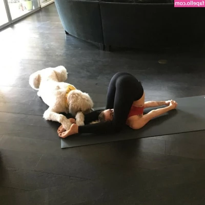 Miley Cyrus [ miley-cyrus ] - Auchh  D