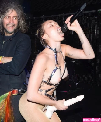 Miley Cyrus [ miley-cyrus ] - I m so horny