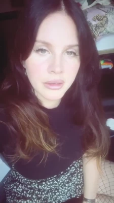 Lana Del Rey [ lana-del-rey ] - Daddy's lil devil 🍆