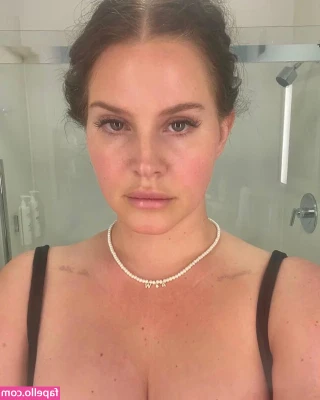 Lana Del Rey [ lana-del-rey ] - This video series is so dirty and naughty I don't even know if I