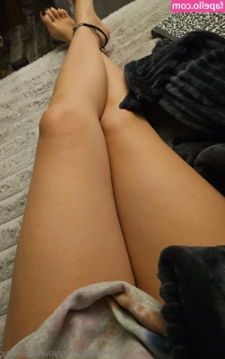 yourhazelmay - Dimples and curves 👼🏽👼🏽💜😋