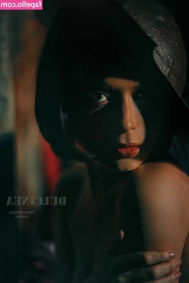 Polina Knyazeva [ polina-knyazeva ] - Vibing in my studio   Check your dms for the full video