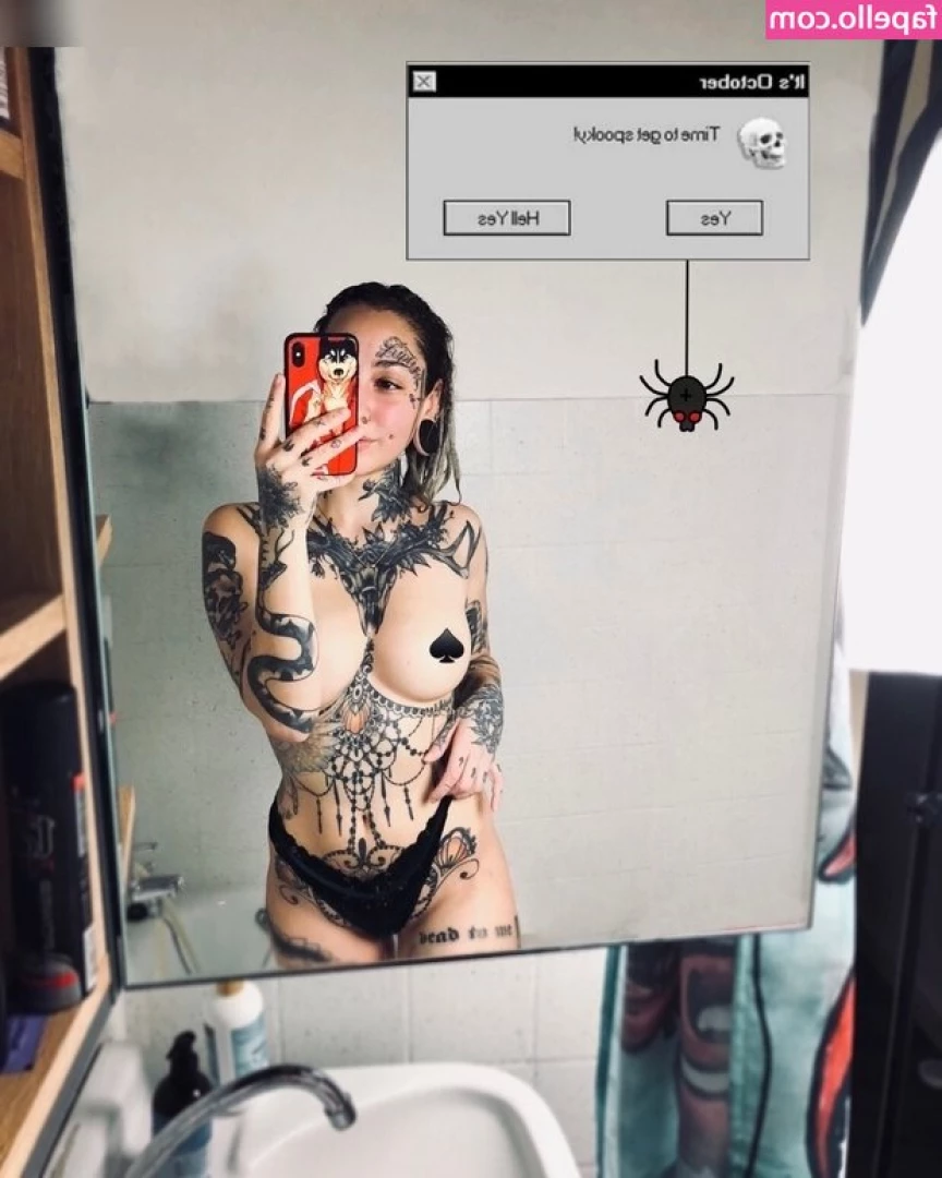 Vampvirja - A little Thursday Throw back to when I had longer hair