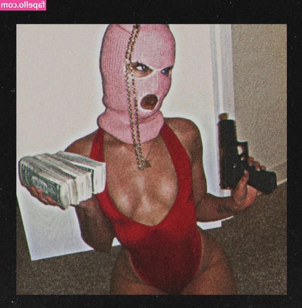 alicia_bandzzz [ alicia-bandzzz ] - Can I sit on your face