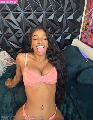 Wetchinaaa - would u do everything shego tells u to do if she let u cum inside her