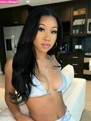 Wetchinaaa - Wanna see me spill out of it? 🙃🤫💕