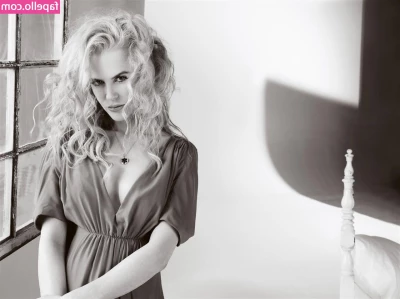 Nicole Kidman [ nicole-kidman ] - 18y o_alexa She knows how to make you orgasm in seconds  And she can