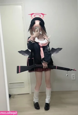 MingChuDesu - Swipe left ⬅️ for a little surprise 😇
