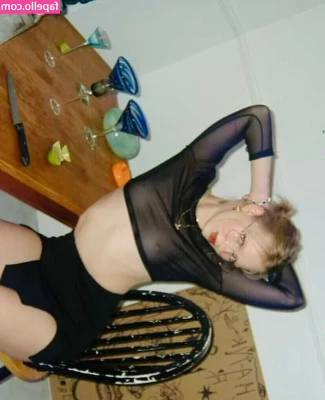 lilyisthatyou [ lilyisthatyou-1 ] - Just 10 minutes of me doing what I love. Sucking dick and eating ass