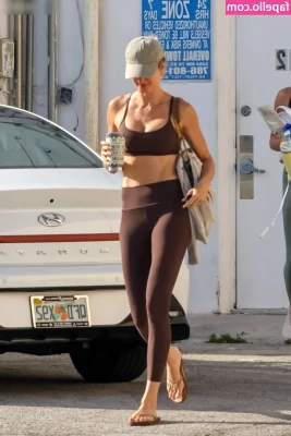 Gisele Bündchen [ gisele-bndchen ] - smack it, lick it, grip it, kiss it. you know I’ll always keep you