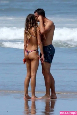 Gisele Bündchen [ gisele-bndchen ] - Daddy you know i like It rough so give it to me   I m really to drain