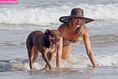 Gisele Bündchen [ gisele-bndchen ] - 16x fotek já a černý silikonový dildo   kamarád mě požadal at