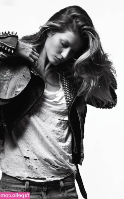 Gisele Bündchen [ gisele-bndchen ] - Soooo not sure what platform I ll move to yet with everything going