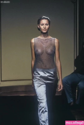 Gisele Bündchen [ gisele-bndchen ] - It’s growing out of control!