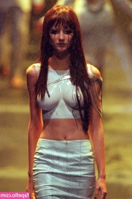 Gisele Bündchen [ gisele-bndchen ] - When I'm laying in bed and thinking about your hard cock, this is my