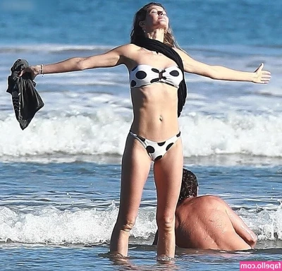 Gisele Bündchen [ gisele-bndchen ] - let's spend all day together 😋🥰