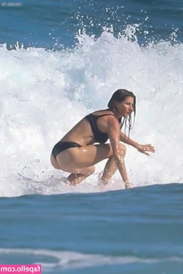 Gisele Bündchen [ gisele-bndchen ] - I'm craving you.
