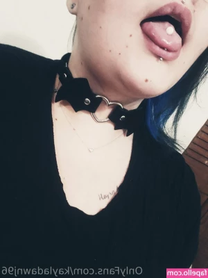 kayladawnj96 - It's almost lunchtime! Hungry? Do you want fronts or backs?