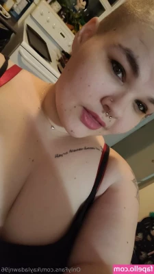 kayladawnj96 - Would you let my pussy eat your cock? 🍆🌸🤤💦
