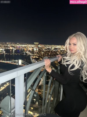 Elsa Jean [ elsa-jean-51 ] - would u let me stomp on u
