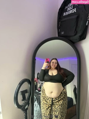 fernebabyfree - how i show up to our date vs when you bring me home 😉 ft bonus pic