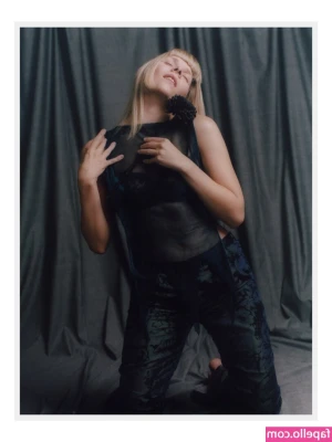 Aurora Aksnes [ aurora-aksnes ] - Own me. It's all yours, daddy 👺👺
