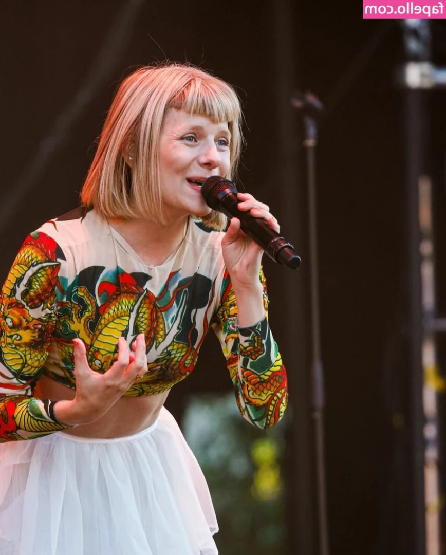 Aurora Aksnes [ aurora-aksnes ] - Shaved and Plugged