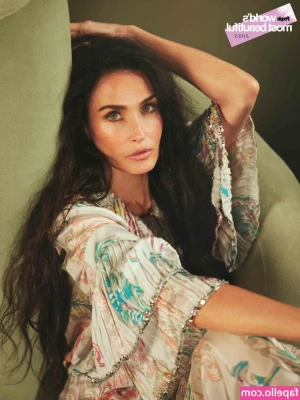 Demi Moore [ demi-moore ] - For all the leg lovers