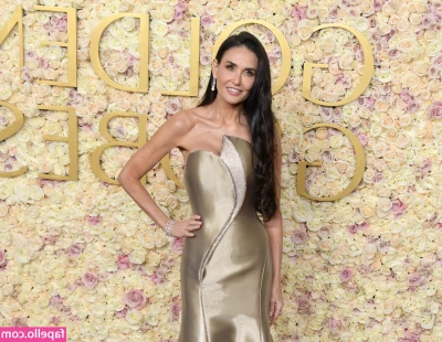Demi Moore [ demi-moore ] - Happy Valentines Day