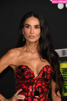 Demi Moore [ demi-moore ] - Could someone help me out with this guy  Message me and let me know