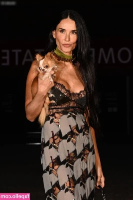 Demi Moore [ demi-moore ] - I m ready for your big cock