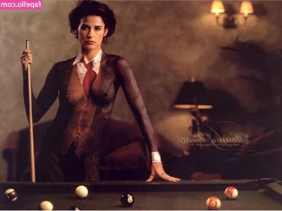 Demi Moore [ demi-moore ] - Mirror dildo fuck video for #MirrorMonday xx