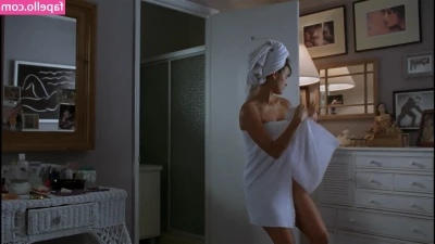 Demi Moore [ demi-moore ] - No bra club