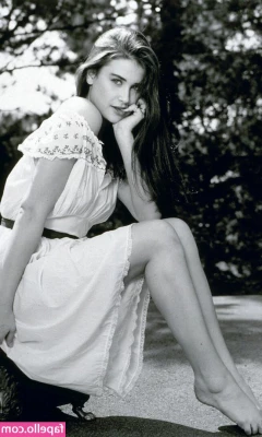 Demi Moore [ demi-moore ] - MICHEAEL McA | 3 Boston - 2021 (Collaborative shoot) MASCULAR @ Play