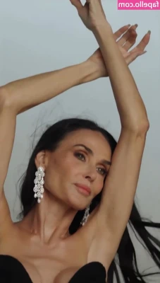 Demi Moore [ demi-moore ] - I can be you angel and you devil. You choose!