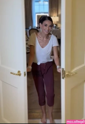 Demi Moore [ demi-moore ] - need 2 know 👀