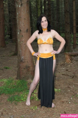 leias.bikini2 [ leias-bikini2 ] - Hello baby  if you help me get to   20  I ll upload a picture of my