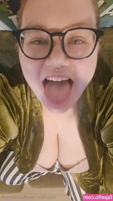 hannahrayh - Single Serving Megastuffin  A single serving of something stuffs no