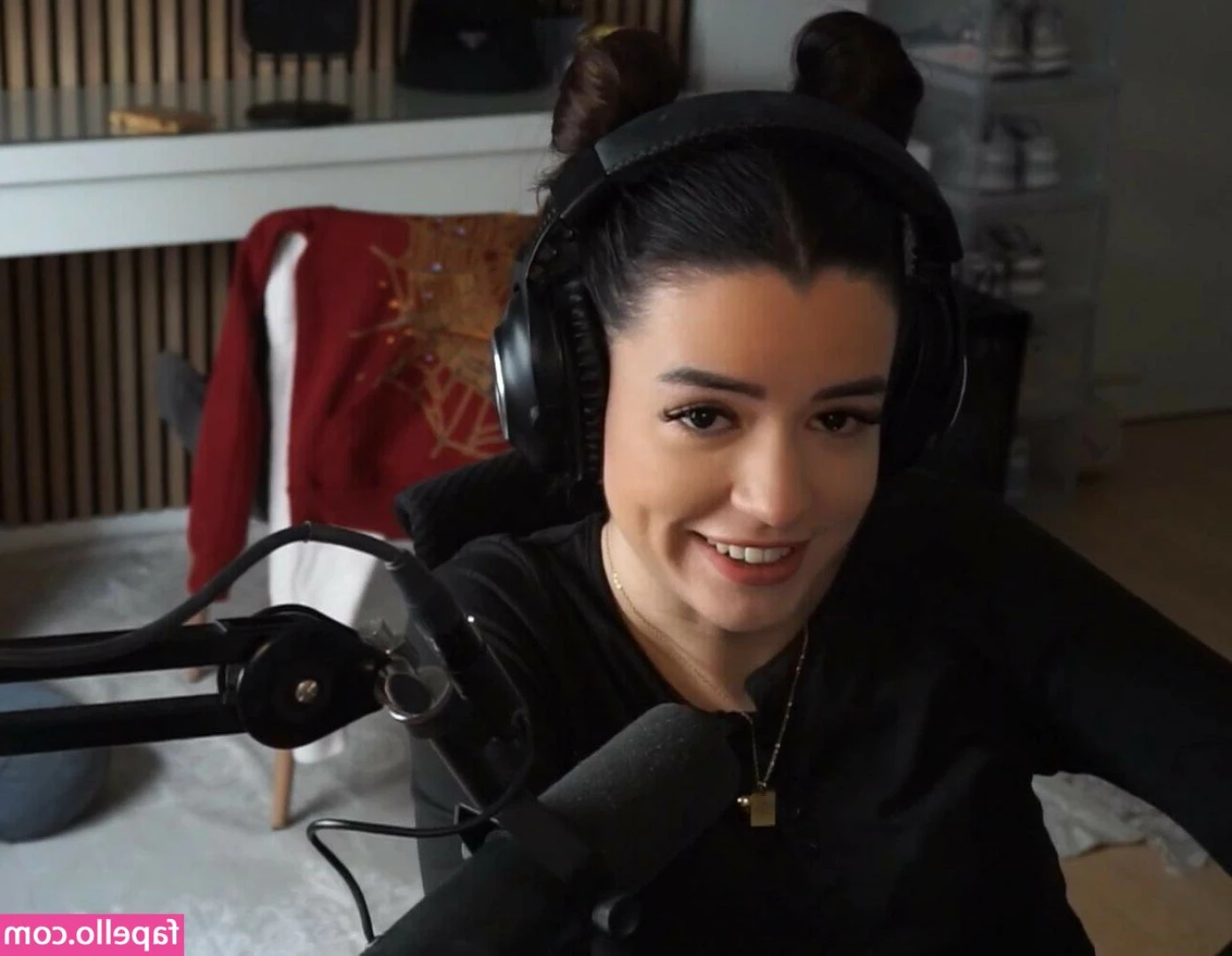 NoraExplorer - Tell me about your plans for me? I want to be your submissive bitch