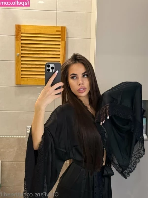 princess_thea [ princess-thea ] - Cum here