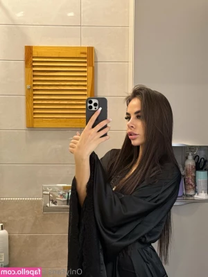 princess_thea [ princess-thea ] - Taking the knot for the first time🪢💦 Still need a lot of