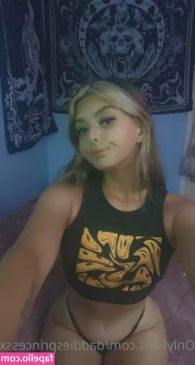 daddiesprincessx - Some more hidden camera fun of me giving a sexy fun handjob and