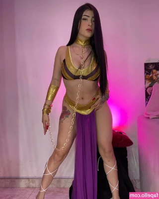 Nia Akasha [ nia-akasha ] - What would you like to see pictures of me in the feed