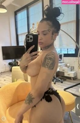 Distortedd - What colour should I paint my toes next