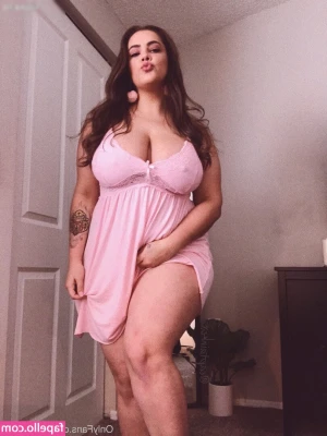 Katie Cummings [ katie-cummings ] - Does anyone know how to make GIFs because my GIF maker keeps breaking