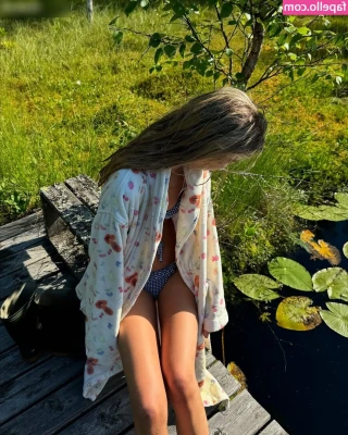 Lotta Emilie Stichler [ lotta-emilie-stichler ] - Come over