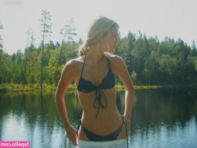 Lotta Emilie Stichler [ lotta-emilie-stichler ] - I’m horny