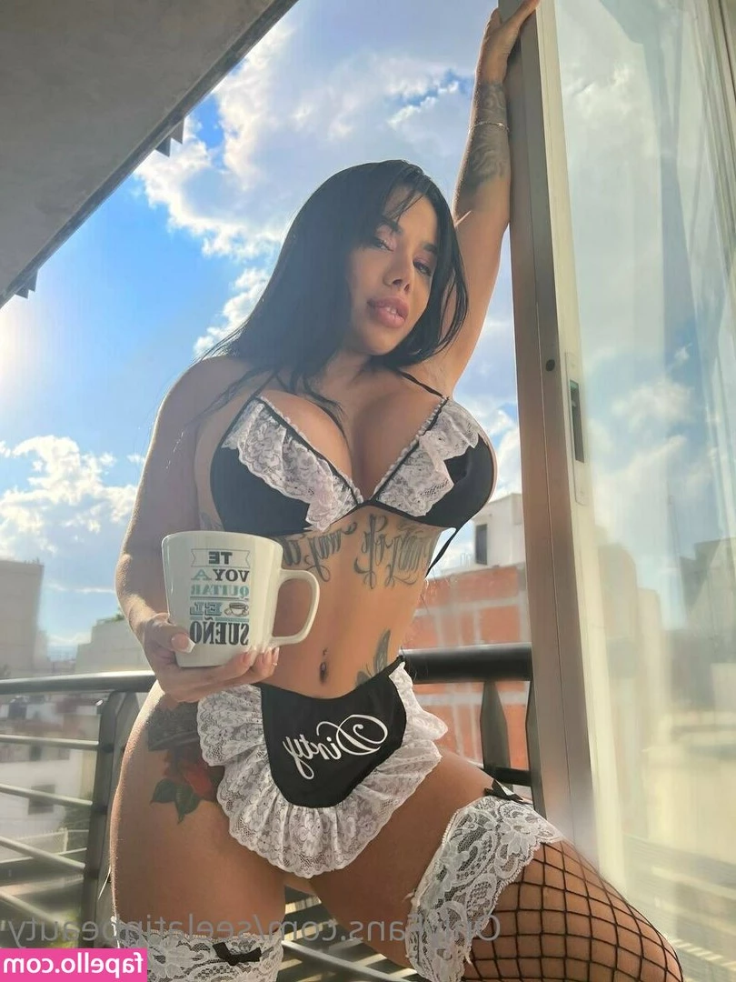 seelatinbeauty - lolaonlinnee    FREE SUSCRIPTION    YOUR VIRTUAL GIRLFRIEND   