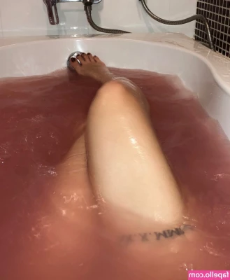lil.zogbabe [ lil-zogbabe ] - a passionate kiss and then guess what happened very soon I ll tell