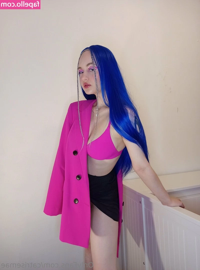 catrisemae - I just got my nipples pierced  Tried to post the video of it being